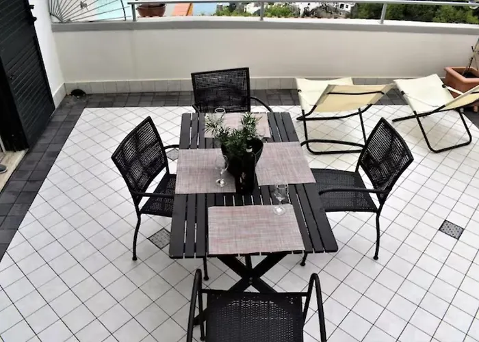 בית נופש Chez Angelina - De Vivo Realty *