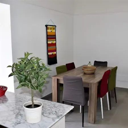 Vakantiehuis Chez Angelina - De Vivo Realty *