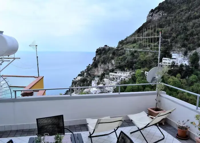 Chez Angelina - De Vivo Realty Positano